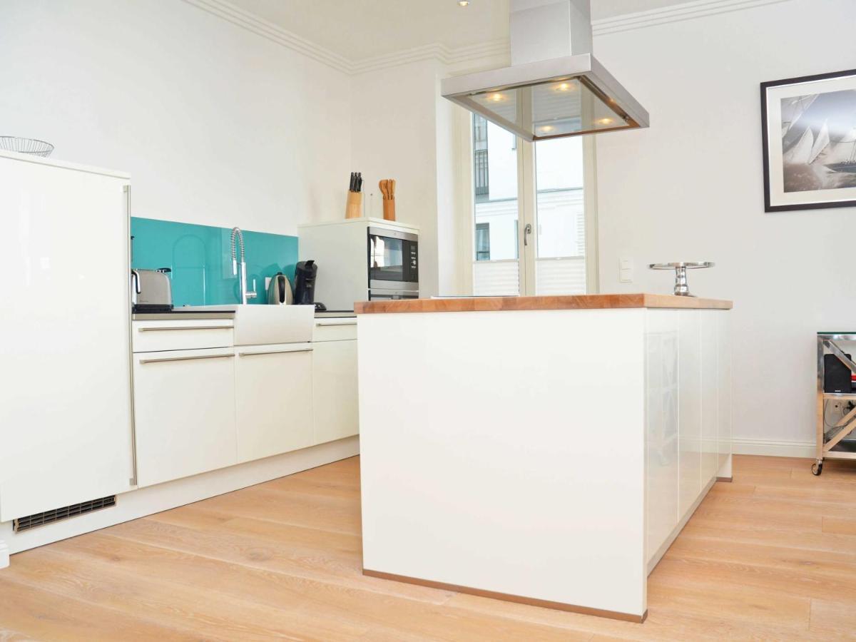Villa "Johanna" Sellin - Wg12 Mit Kamin Und Zwei Balkonen Exterior photo
